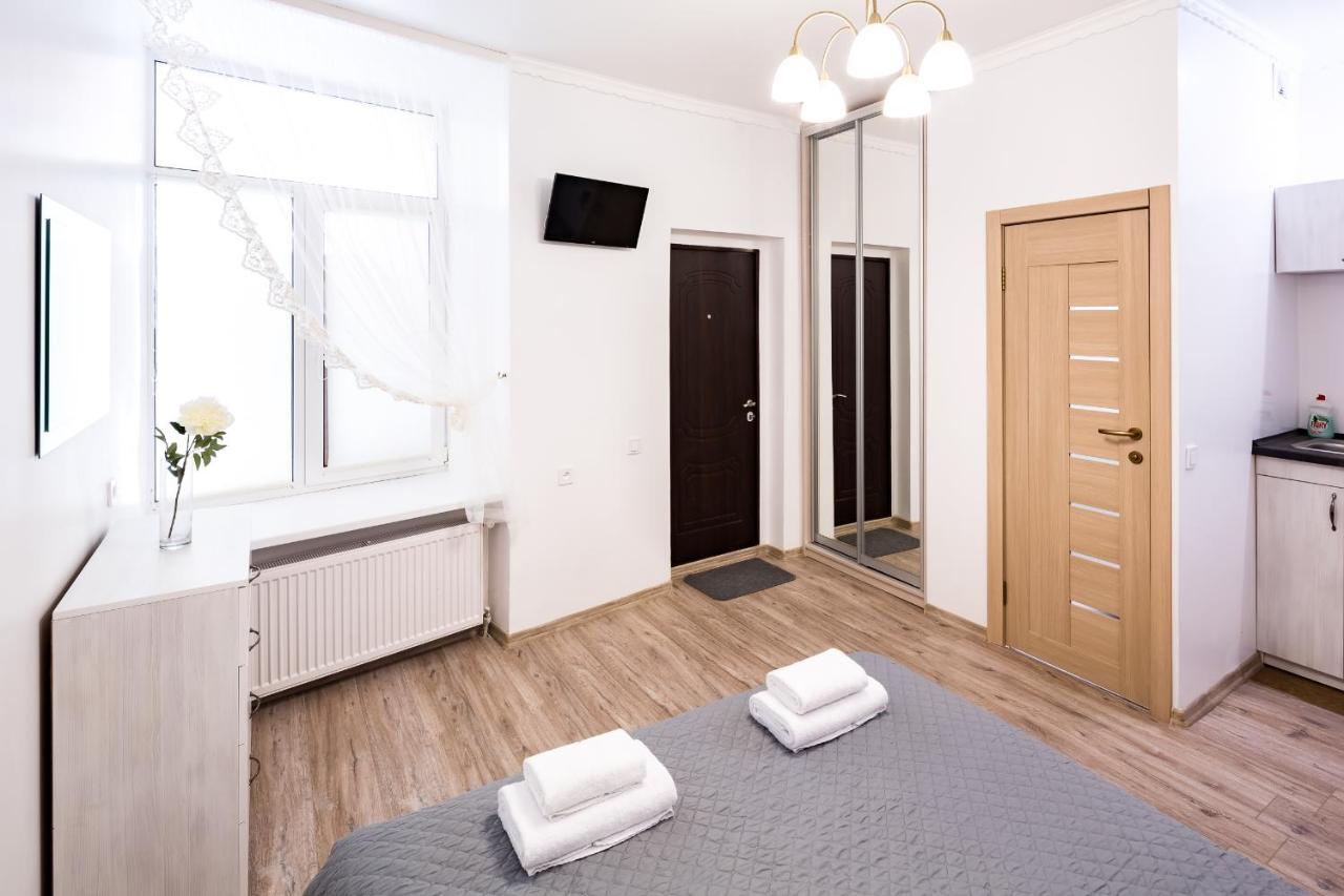 Beautiful apartments in the center Lviv Extérieur photo